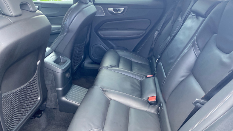 Volvo XC60 2.0 T8 [455] PHEV Ultra Dark 5dr AWD Geartronic Estate